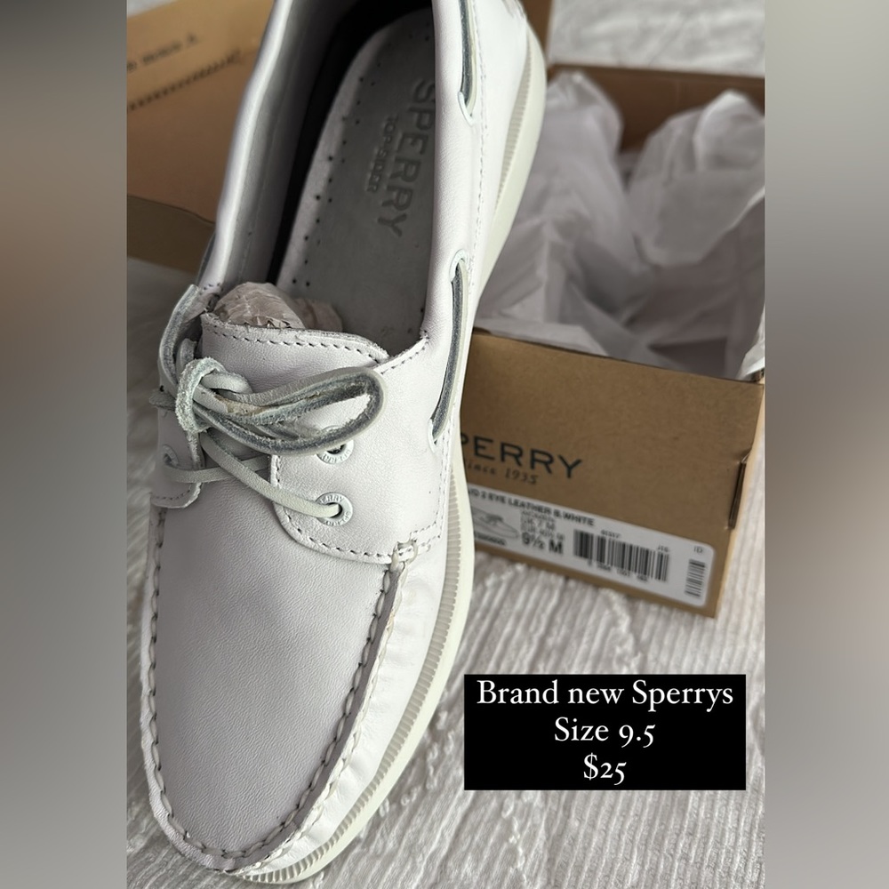 Sperry Topsider brand new w/ tag and box size 9.5